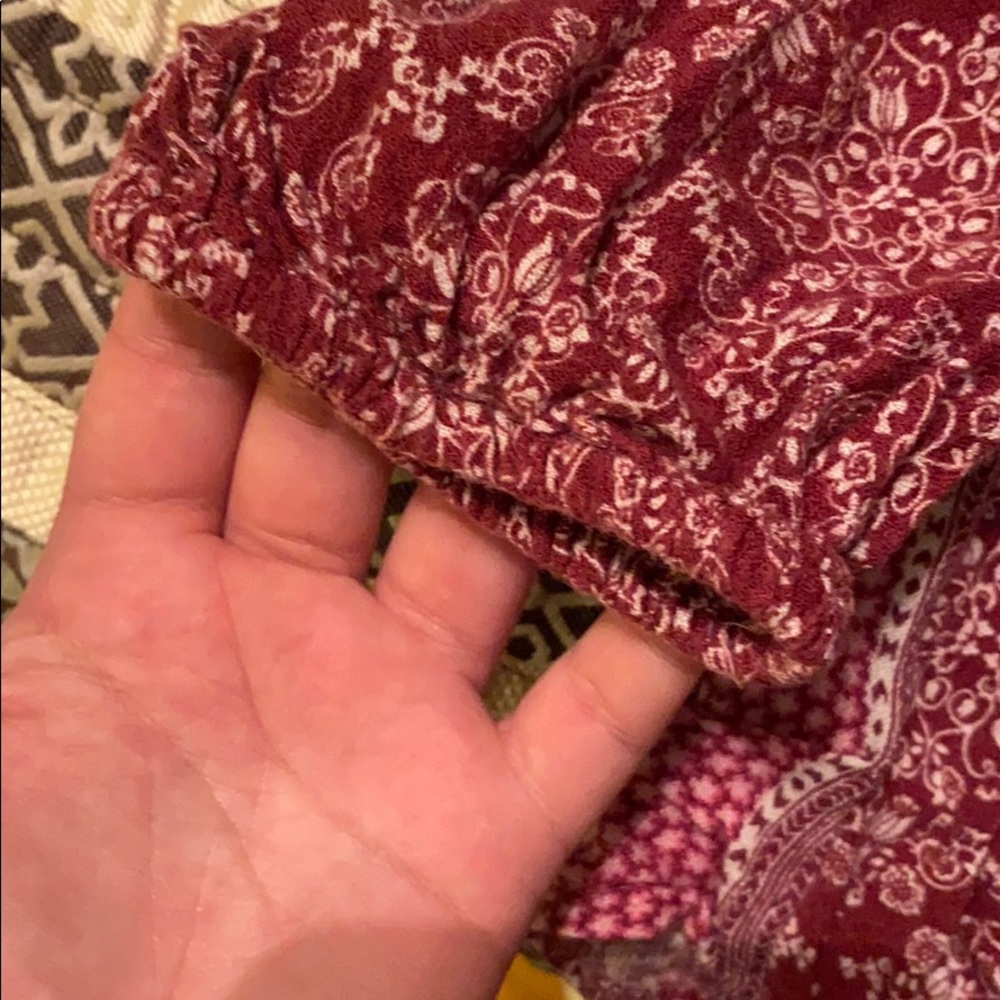 American Eagle Flowy Top - Picture 7 of 8